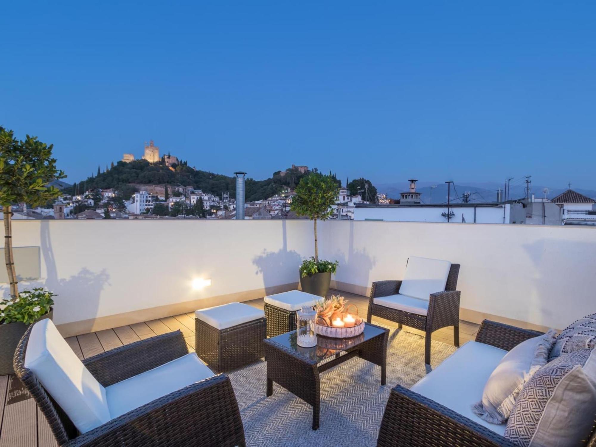 Chezmoihomes Luxury Plaza Nueva Penthouse Granada Exterior photo